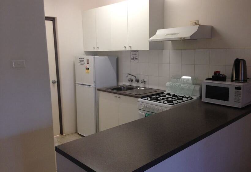 Carnarvon Central Apartments