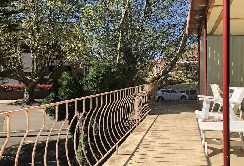 The Clarendon Motel Katoomba