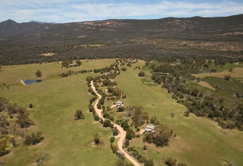 Отель Boroka Downs