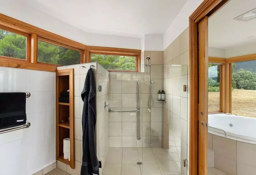 Отель Boroka Downs