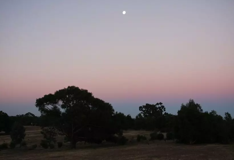 Отель Boroka Downs