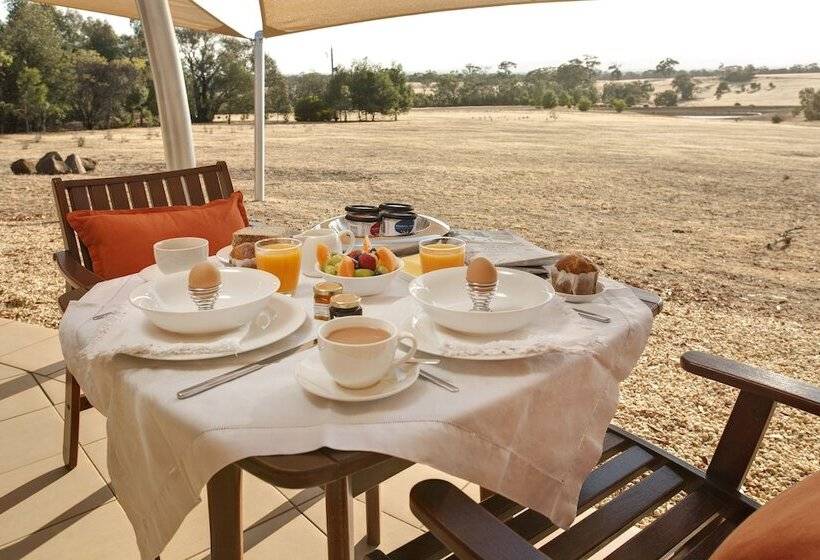 Отель Boroka Downs