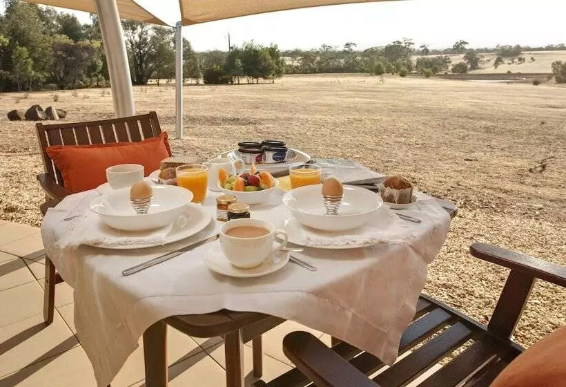 Отель Boroka Downs