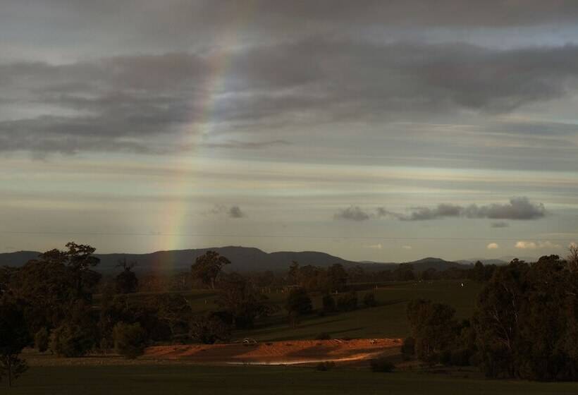 Отель Boroka Downs