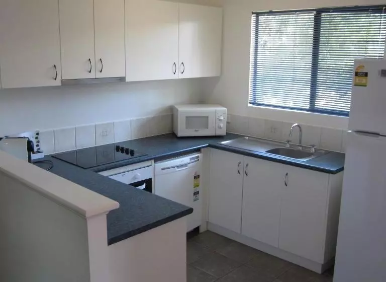 בית מלון כפרי Broome Beach Resort   Cable Beach, Broome