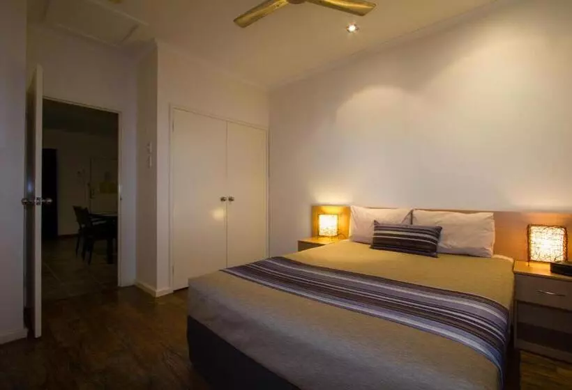 בית מלון כפרי Broome Beach Resort   Cable Beach, Broome