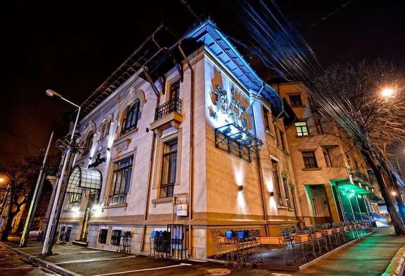 בית מלון כפרי Carol