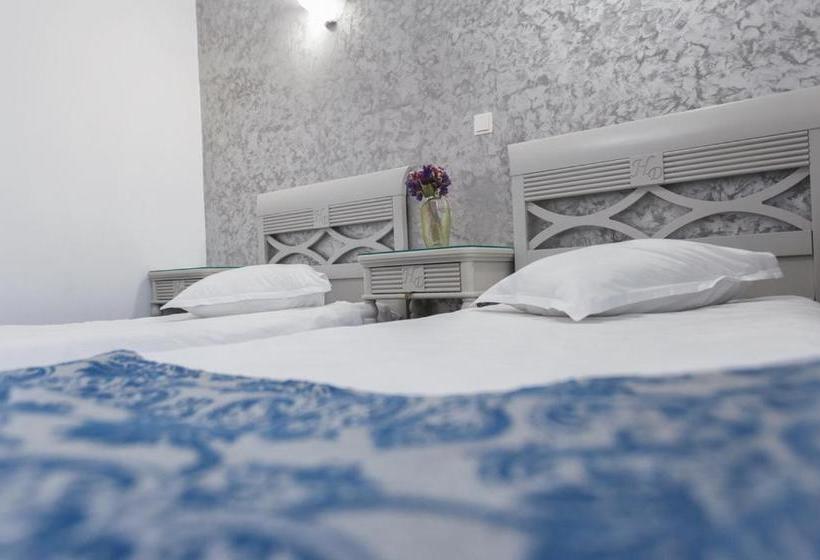 בית מלון כפרי Dorobanti