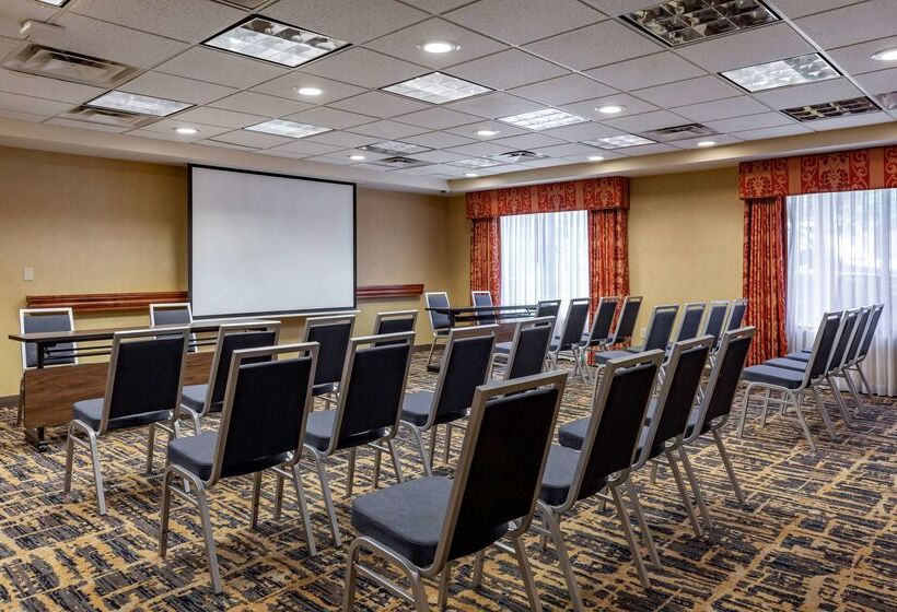 בית מלון כפרי Hampton Inn Norcocoronaeastvale