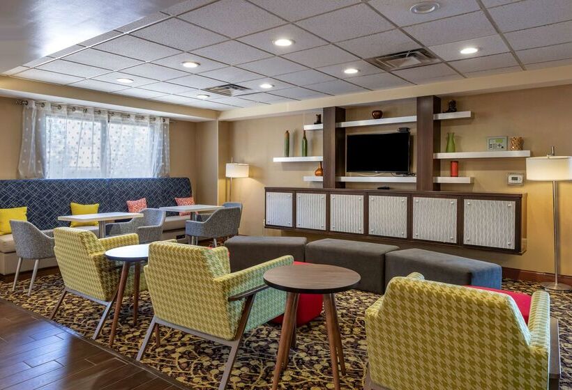 בית מלון כפרי Hampton Inn Norcocoronaeastvale