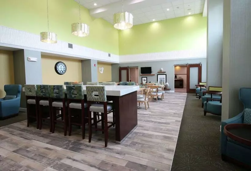 ホテル Hampton Inn & Suites Palm Coast