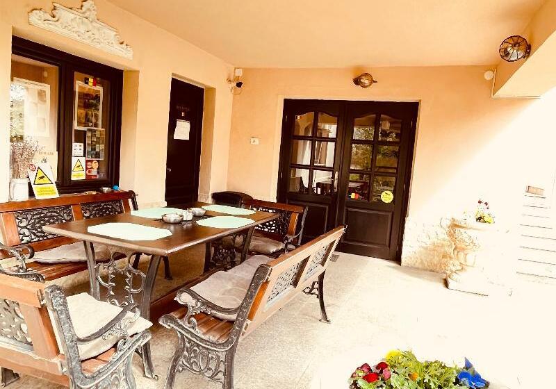 هتل Leaganul Bucovinei Guest House