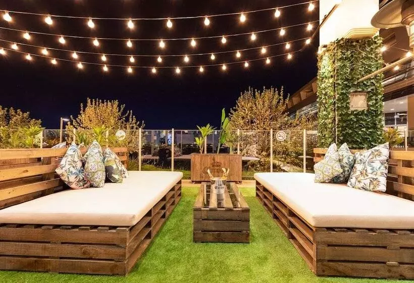 ホテル Mercure Melbourne Caroline Springs