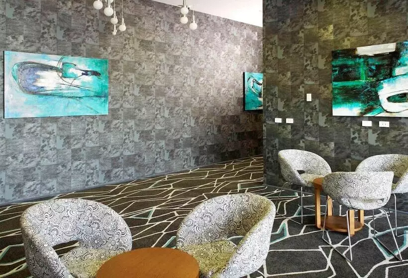 ホテル Mercure Melbourne Caroline Springs