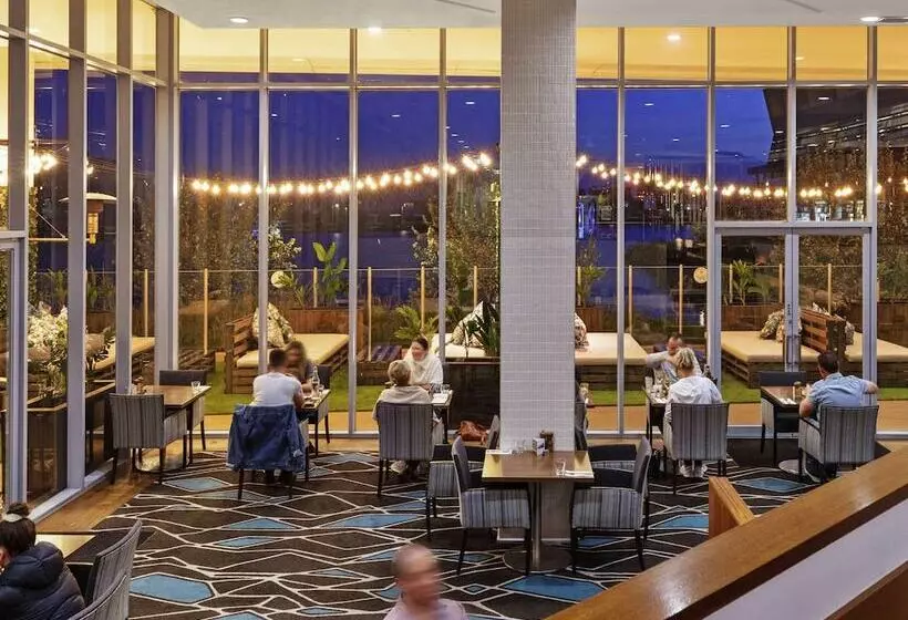 ホテル Mercure Melbourne Caroline Springs