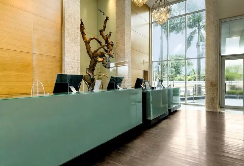 هتل Radisson Blu Anchorage