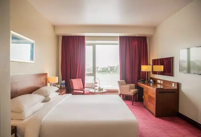 هتل Radisson Blu Anchorage