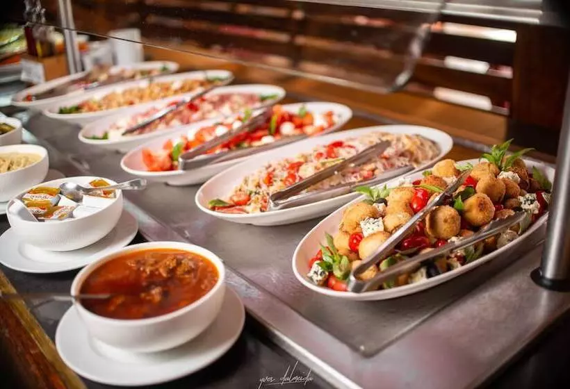 هتل Royal Horizon Baobab All Inclusive