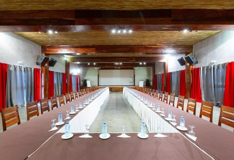 هتل Royal Horizon Baobab All Inclusive