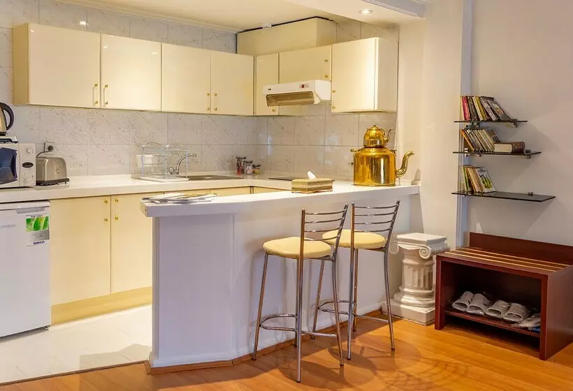 Taj Mahal Apartment Tehran