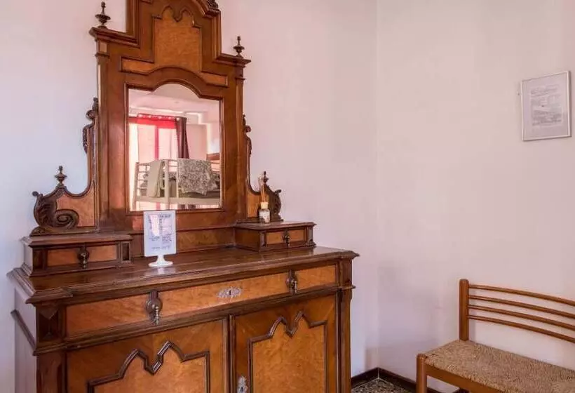 The Academy   Hostel