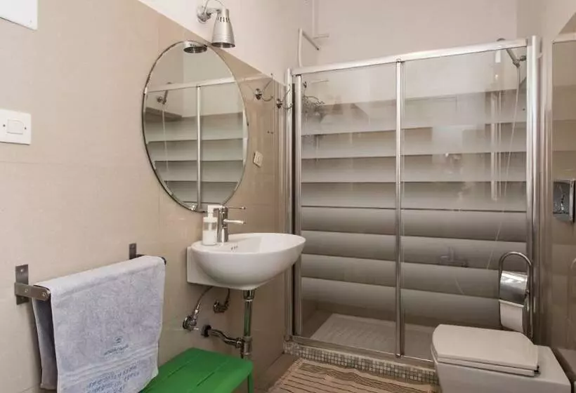 The Academy   Hostel