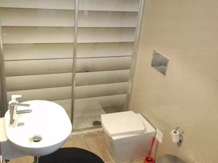 The Academy   Hostel