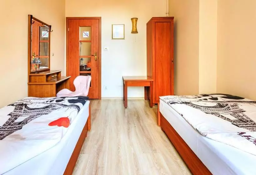 Babel Hostel, Dworzec Pkp, Rynek