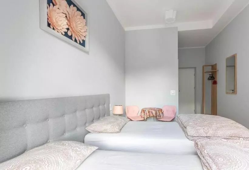 Babel Hostel, Dworzec Pkp, Rynek