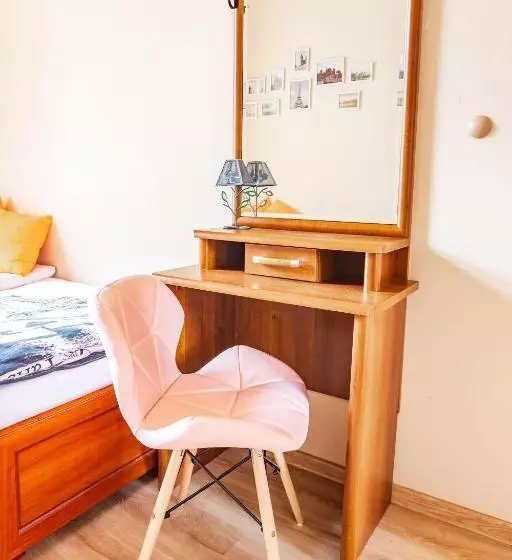 Babel Hostel, Dworzec Pkp, Rynek