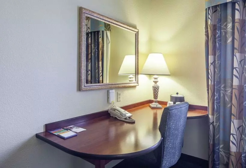 ホテル Hampton Inn Martinsburg Southinwood