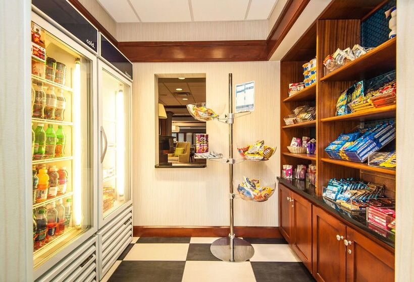 酒店 Hampton Inn South Kingstown   Newport Area