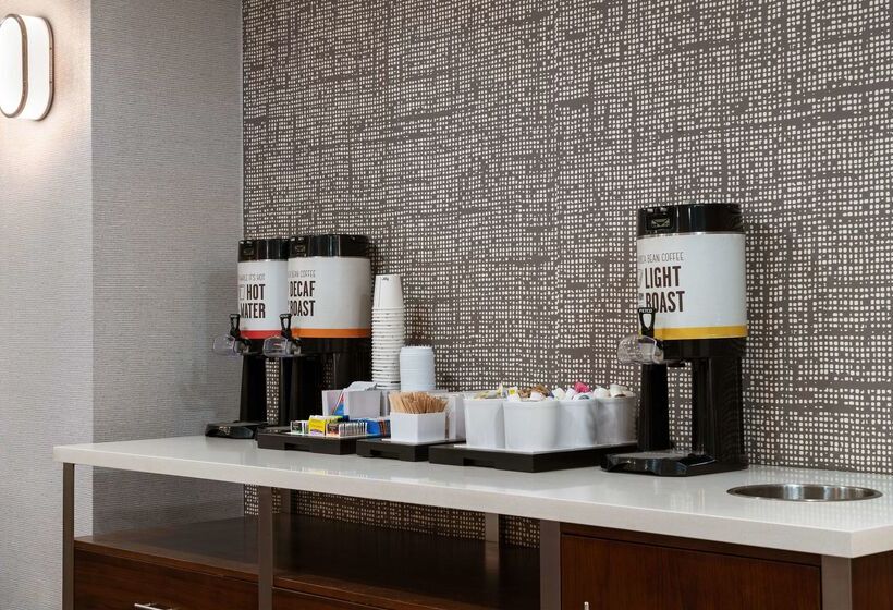 酒店 Hampton Inn South Kingstown   Newport Area