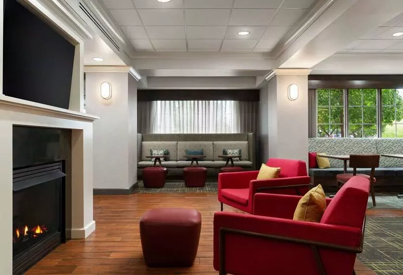 בית מלון כפרי Hampton Inn South Kingstown   Newport Area