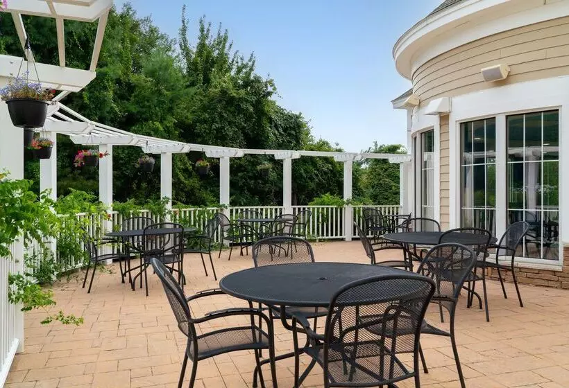 בית מלון כפרי Hampton Inn South Kingstown   Newport Area