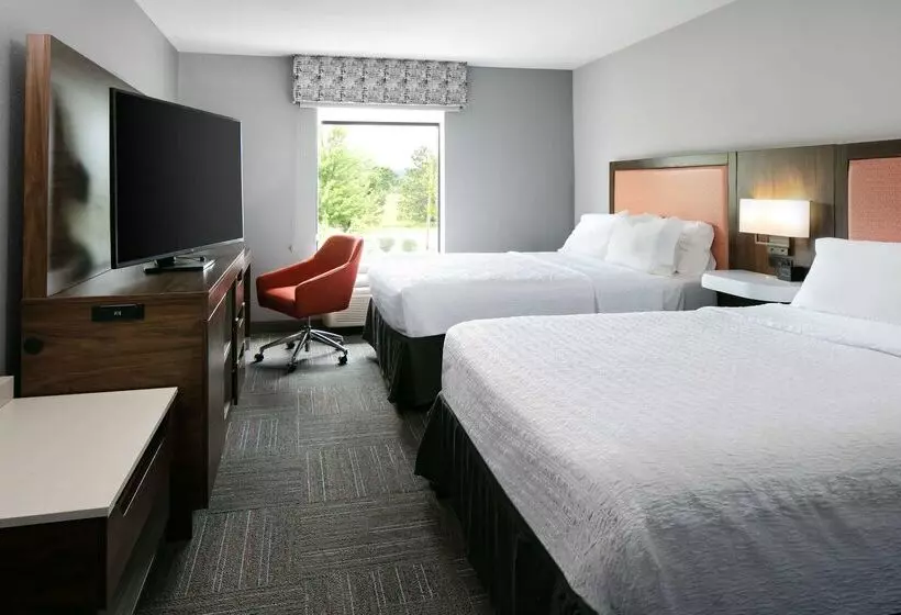 Otel Hampton Inn & Suites West Bend