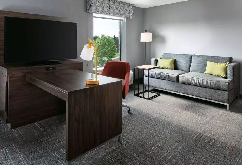 Otel Hampton Inn & Suites West Bend