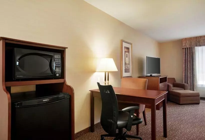 Otel Hampton Inn & Suites West Bend