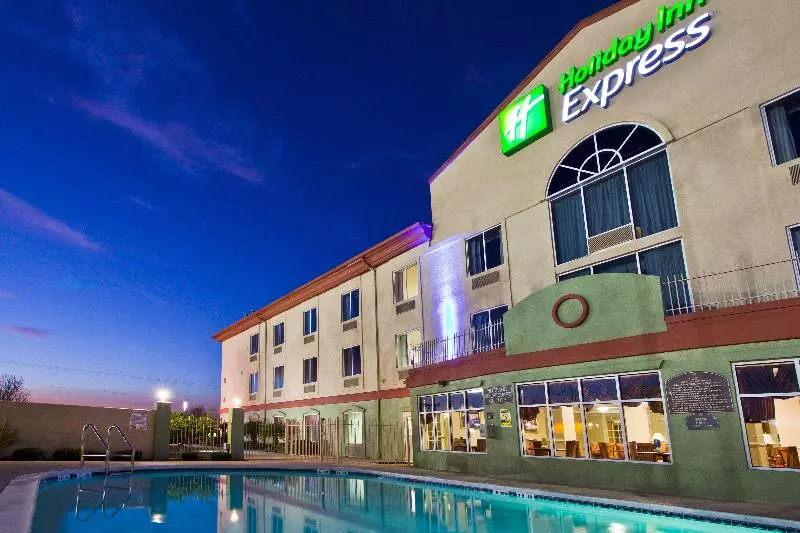 Holiday Inn Express Hotel & Suites Live Oak, An Ihg