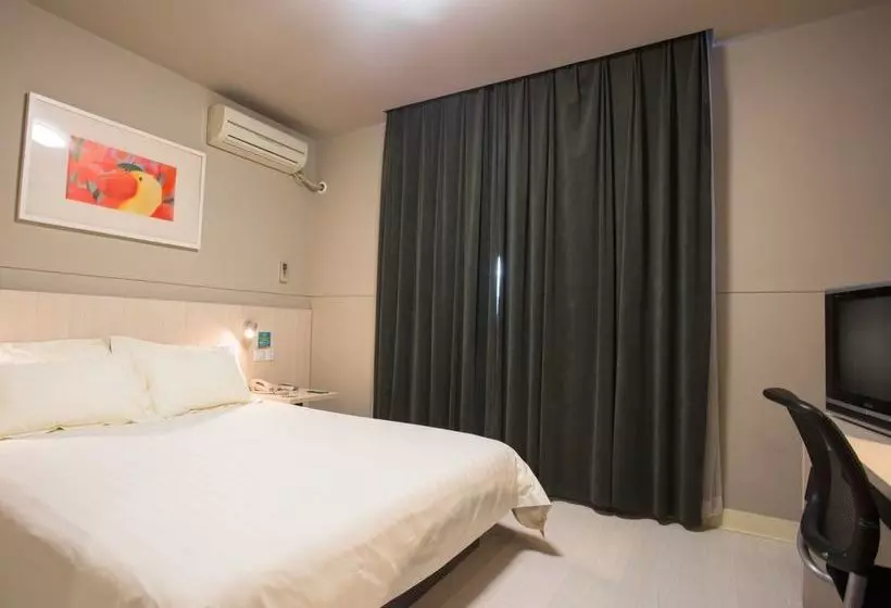 호텔 Jinjiang Inn Jinan East Jiefang Road