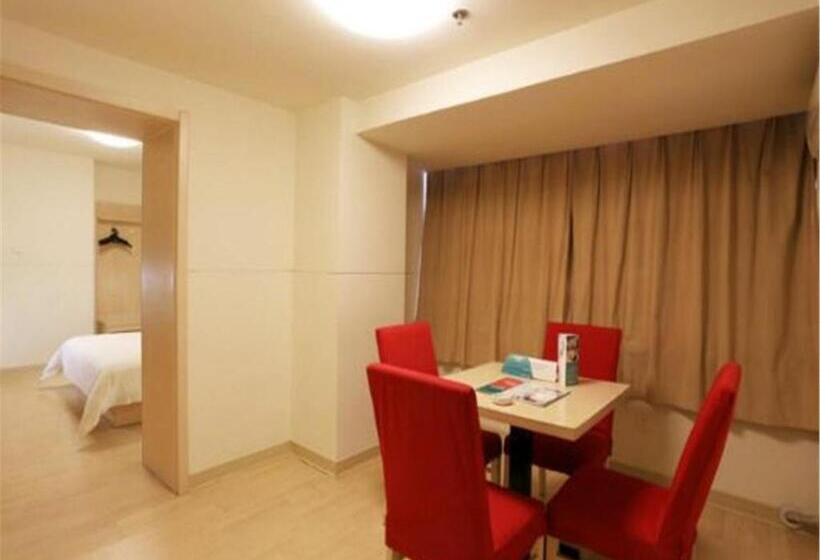 ホテル Jinjiang Inn Qingdao Zhongshan Road