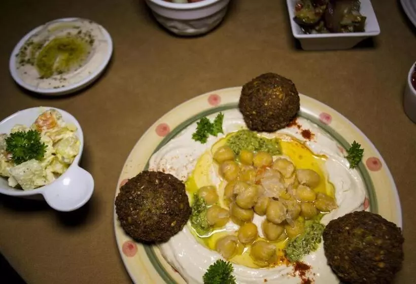 Lands In Love Hotel And Resort