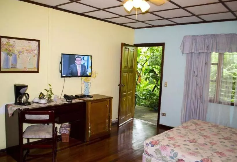 Lands In Love Hotel And Resort