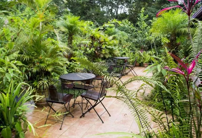 Lands In Love Hotel And Resort