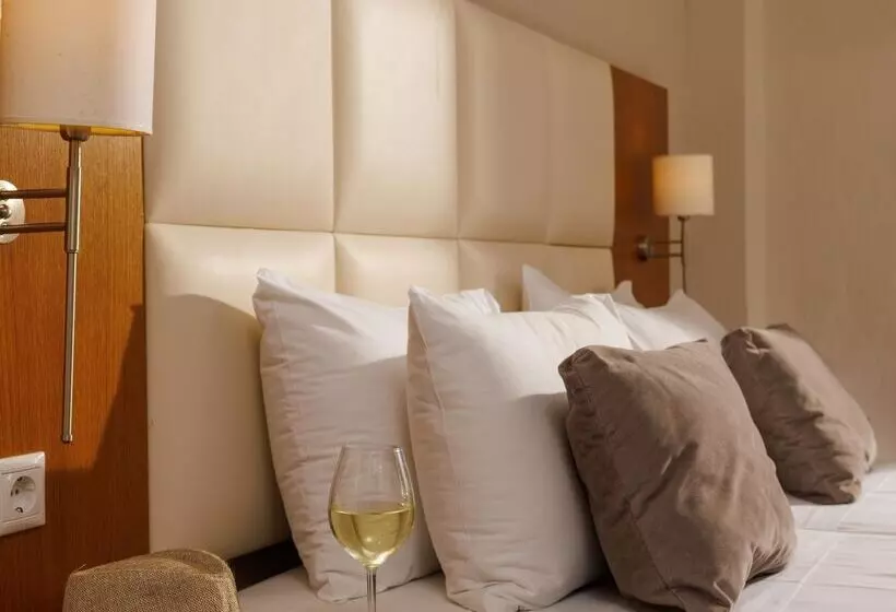 Malia Bay Beach Hotel & Bungalows