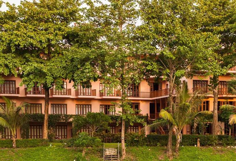 فندق Riverhouse Resort