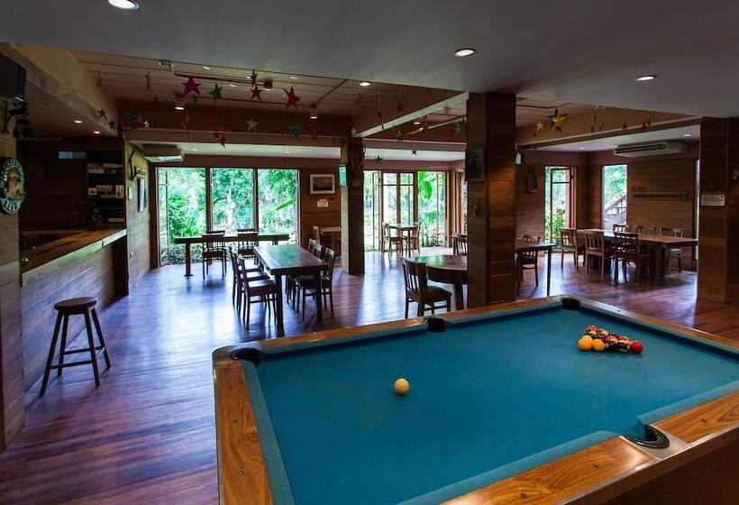 فندق Riverhouse Resort