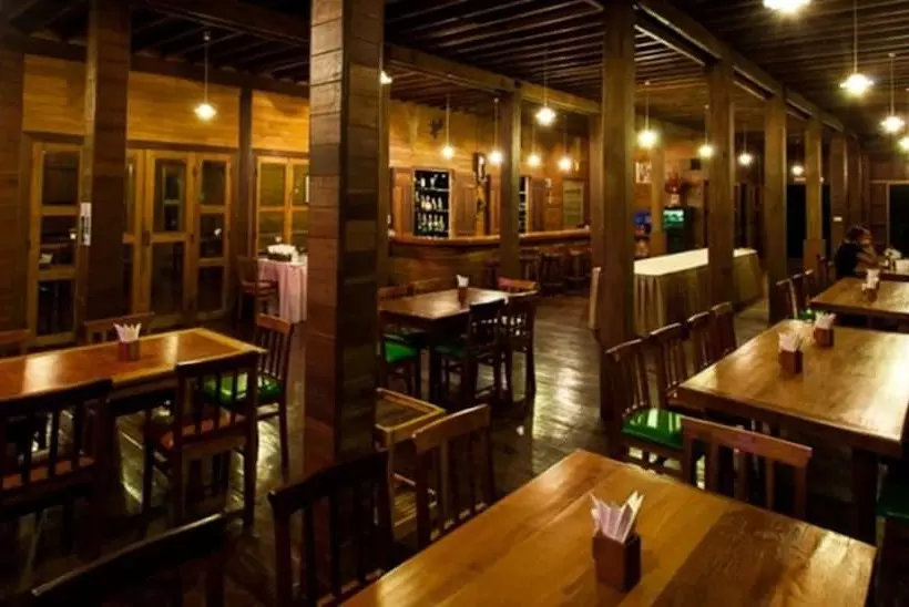 ホテル Riverhouse Resort