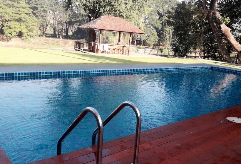 فندق Riverhouse Resort