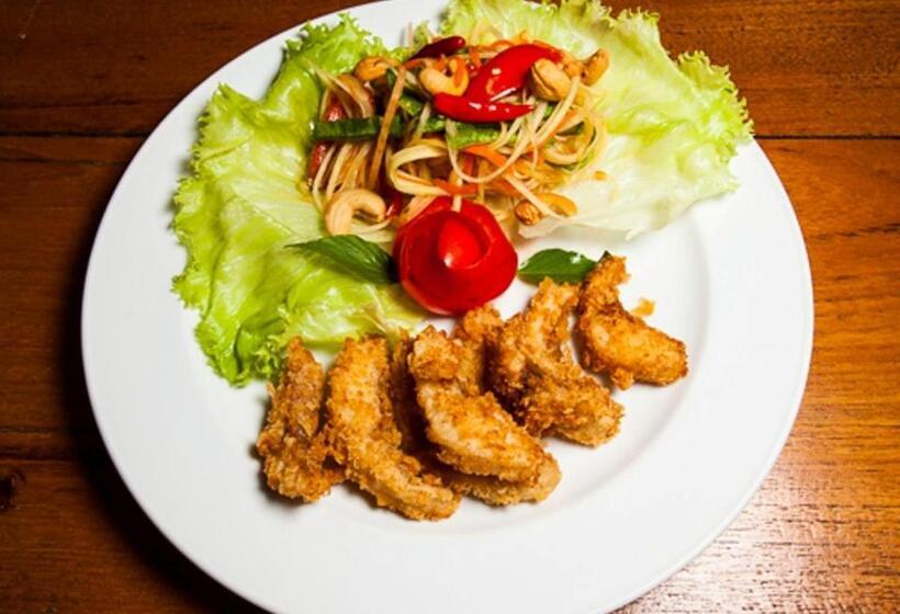 فندق Riverhouse Resort